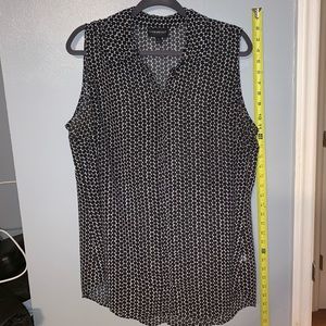 Lane Bryant black and white blouse with open back